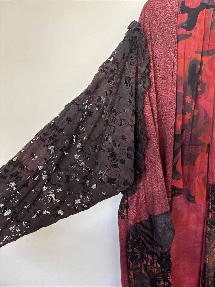 Jaqueta túnica aberta URU Art-to-Wear rayon renda feminina tamanho único - Imagem 2 de 4