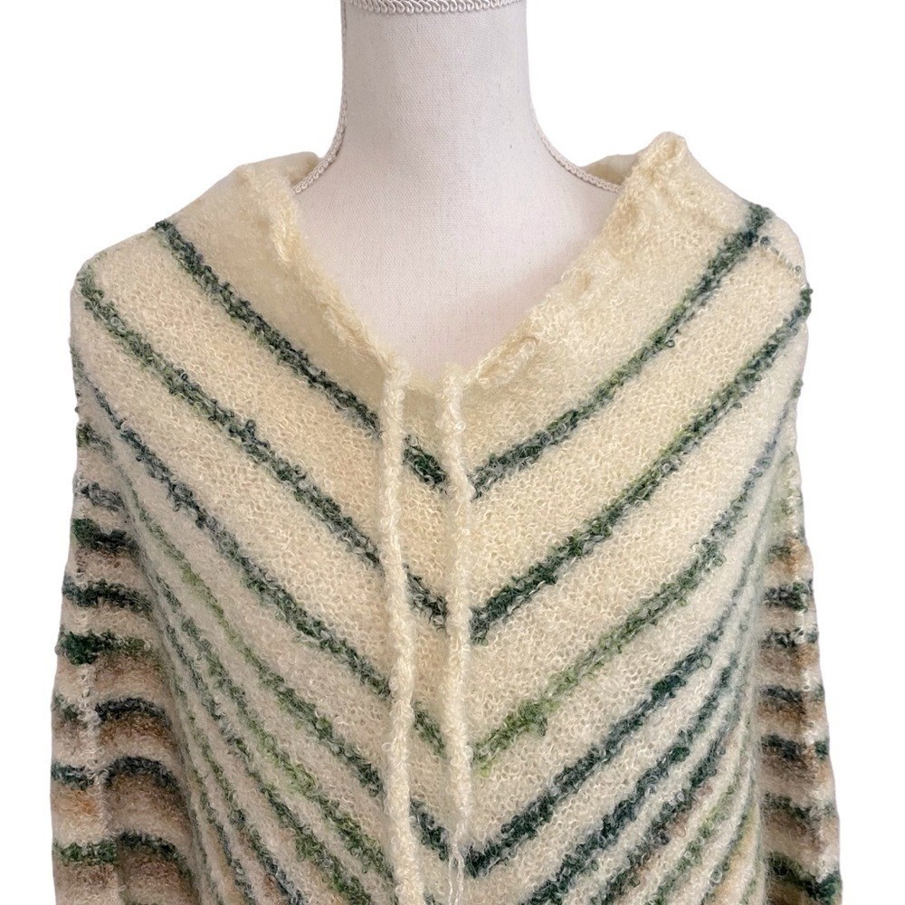 BREATHTAKING - EXTRAORDINARY DUAL FUNCTION PONCHO… - image 3