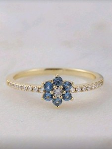 Authentic Gold-Plated Zinc Flower Shaped Ring Size 8 Blue CZ White/Colorless Inlay