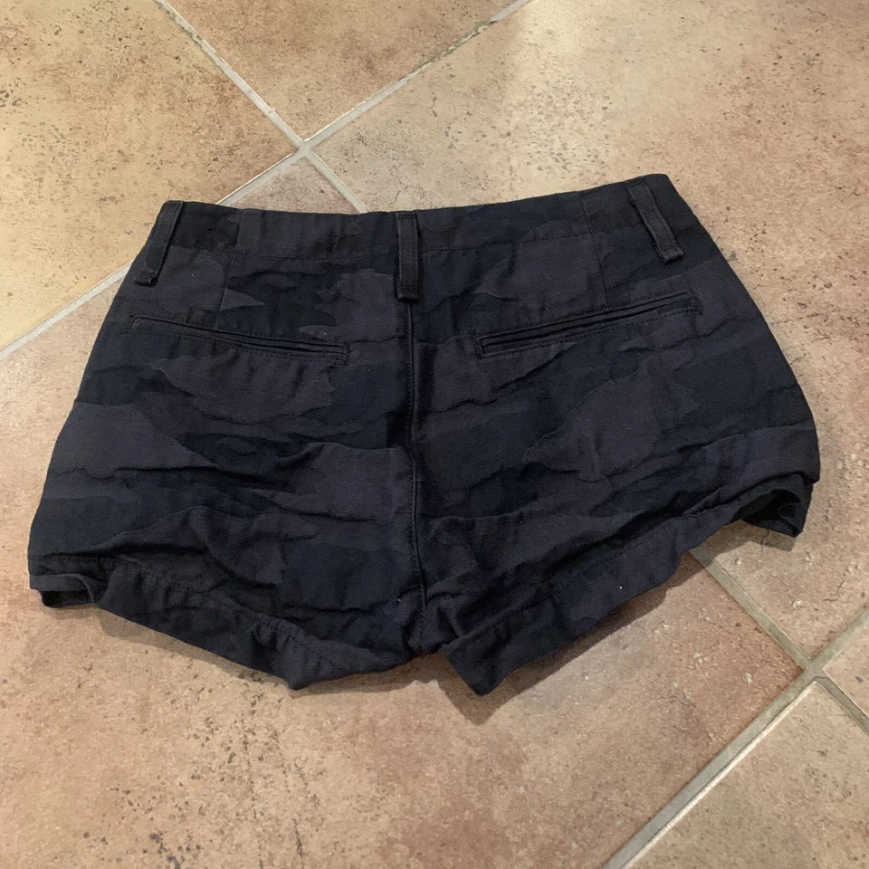 Rag & Bone Black Camo Portobello Shorts Size 24 Women’s Twill 100% Cotton - Image 2 of 4