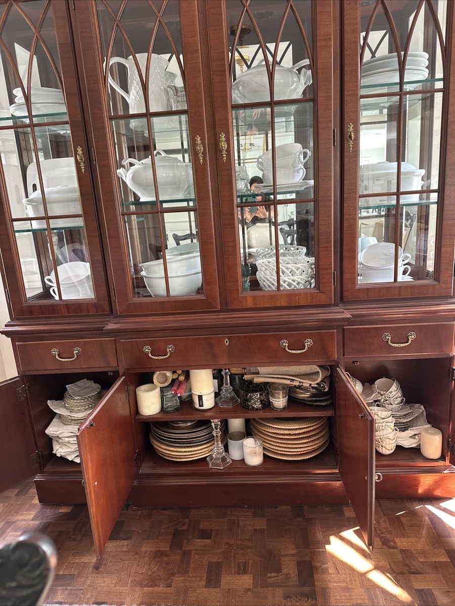 ETHAN ALLEN 18th Century Inlaid Mahogany Chippendale Breakfront