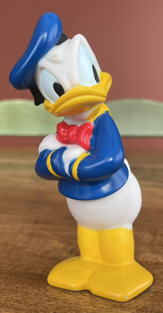 コミック・アニメ Classic Donald Duck Figure 52Toys 3.75 Inch Series Mickey and Friends Donald Duck Action