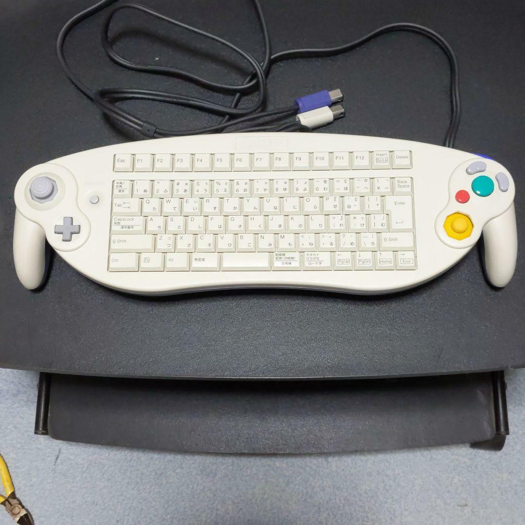 Nintendo GameCube Ascii Keyboard Controller White ASC-1901PO Nintendo GameCube Ascii Keyboard Controller White ASC-1901PO