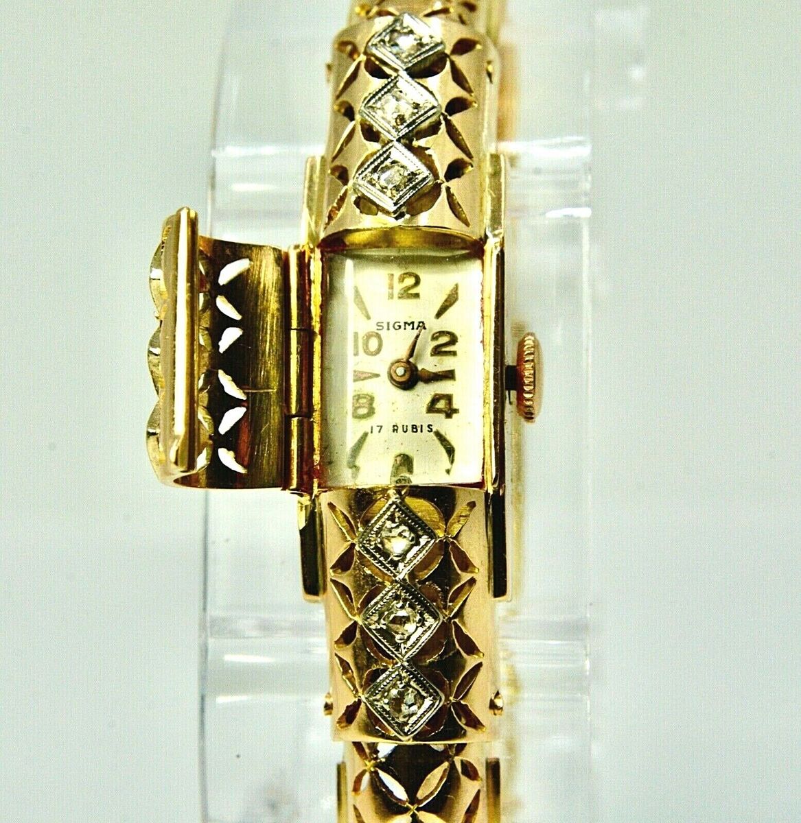 Lot - 18k Rose Gold Chanel Logo Diamond Bracelet
