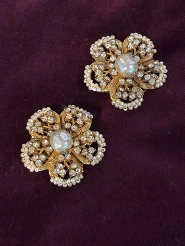 Miriam Haskell Vintage clip-on earrings, gold