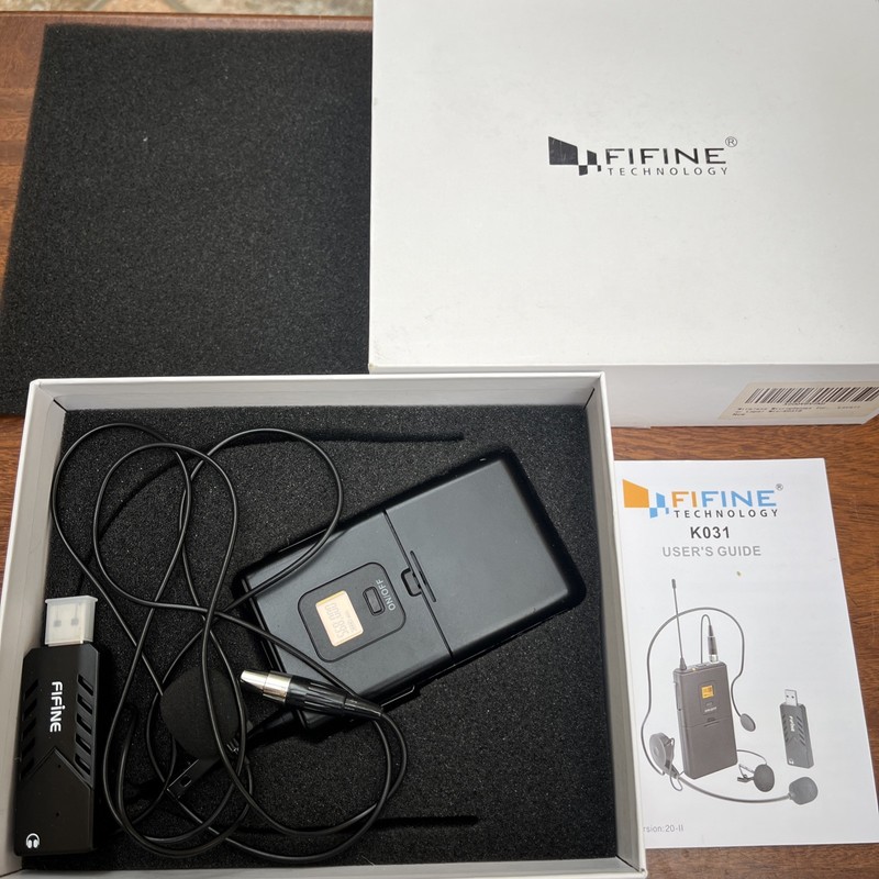 FIFINE Wireless Microphone System Lavalier Mic USB Receiver Boxed
