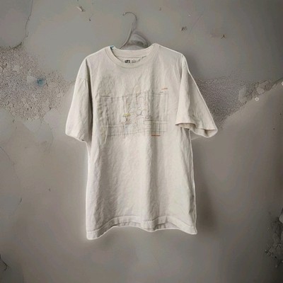 UNIQLO x Kenshi Yonezu T-shirt Off-White Globe Ghibli Collaboration Size XL