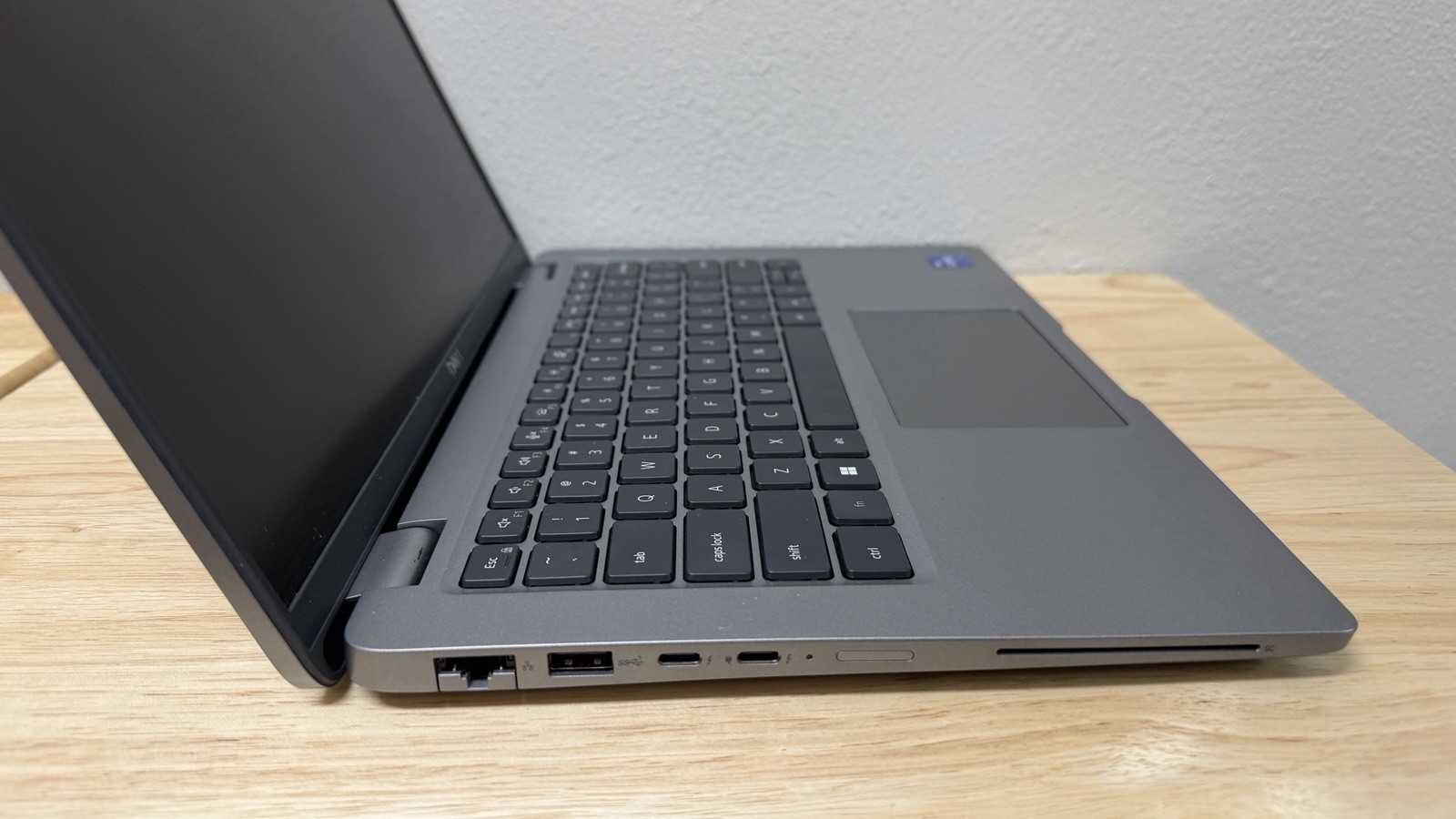 Dell Latitude 5430, 14-Inch Laptop, with Intel Core i7-1365U, 256 GB NVMe (Non-Volatile Memory Express), Windows 11 Pro