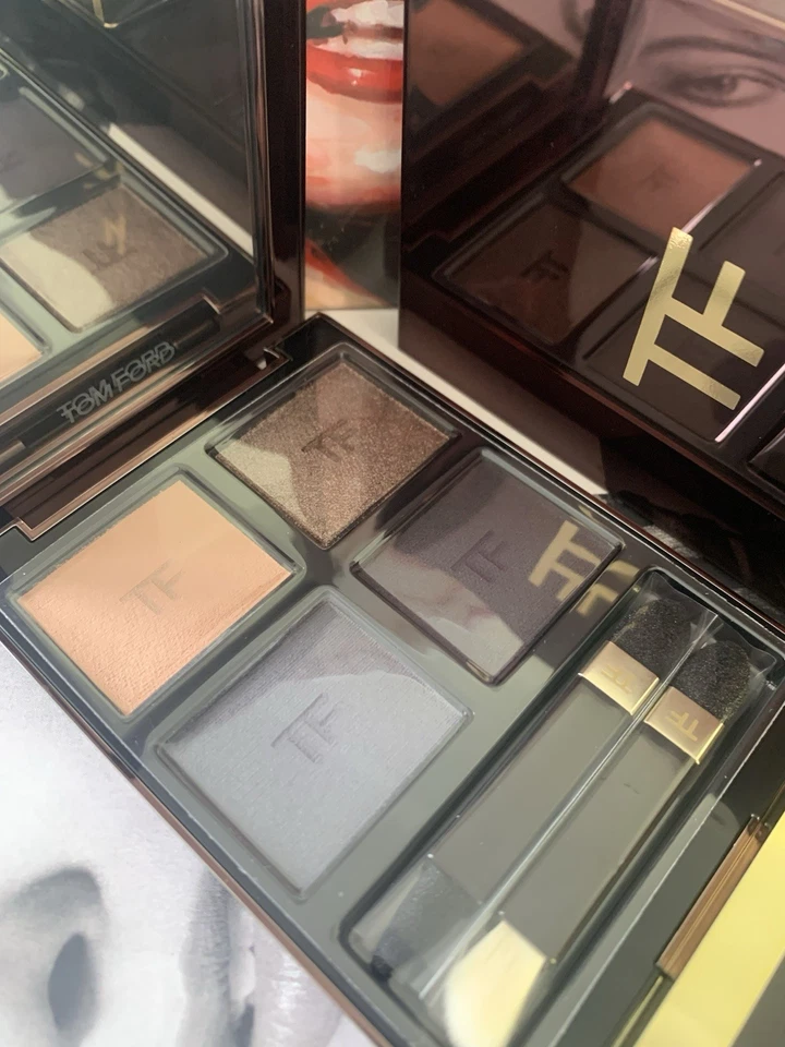 Tom Ford Eyeshadow Quad 45 Iconic Smoke RRP £74 New - Image 2 of 3