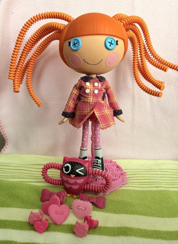 Lalaloopsy Bea Spells A Lot Doll with Pet, Clothes, Brush & Accessories - Used