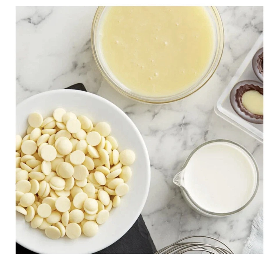 Callebaut W2 28% Finest Belgian White Chocolate Callets 5.5 lbs – Free Delivery - Image 3 of 3