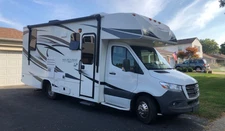 Jayco Melbourne 24L Motor Home on Mercedes Benz Sprinter 4500 chassis 23k miles