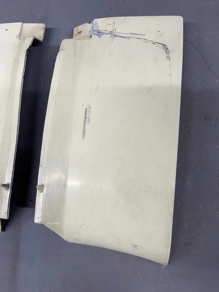 1977-1979 Cadillac Deville para-lama dianteiro extensão para-choque enchimento moldura acabamento fabricante de equipamento original - Imagem 3 de 4