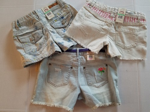 l.e.i Girls chelsea Jean Shorts Shortie Lowrise Size 8 or 10 NWT Flag/Daisy - Picture 3 of 10
