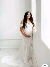 Chikaboo Athena Maternity Gown Small/Medium White Photoshoot Dress Bump Friendly