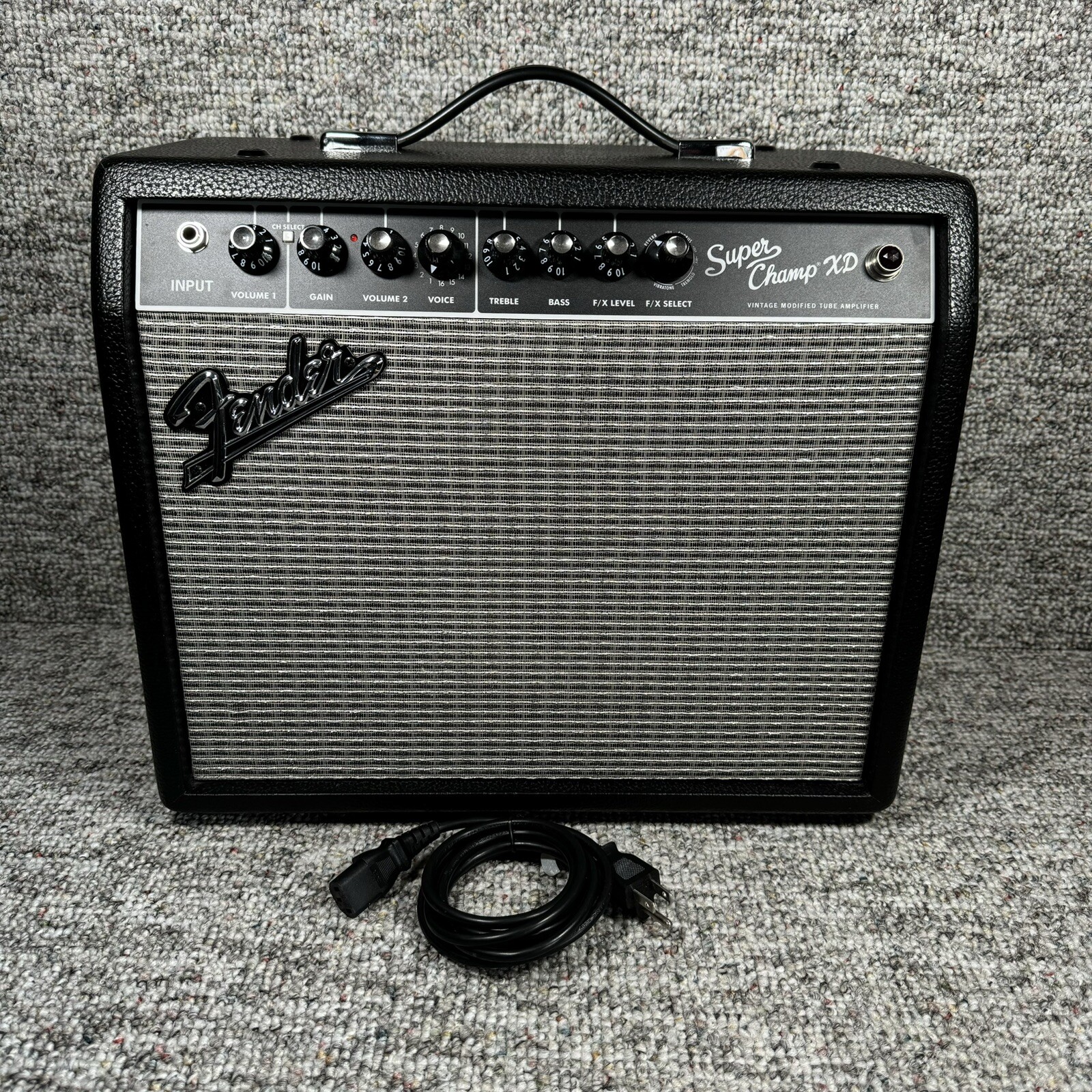 Fender Super Champ XD 15W AB Tube Guitar Combo Amplifier