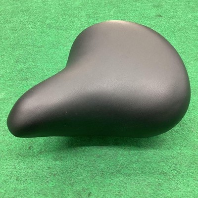 Just a normal saddle bicycle black