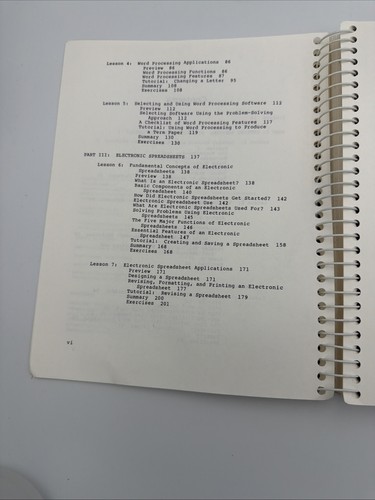 Microcomputer Use w/ MicroUSE Software 1980s Word Processing Spreadsheets Book - Picture 7 of 13