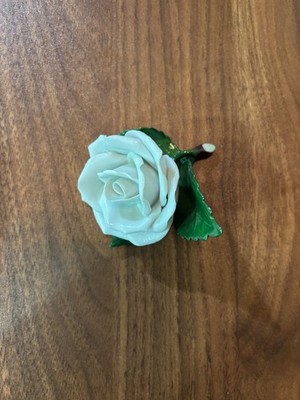 PORCELAIN WHITE ROSE FIGURINE BY HEREND HINGARY ANTIQUE