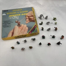 Vintage Grenadier Models 8001 AD&D Dungeoneers Action Art Set With Box *READ*