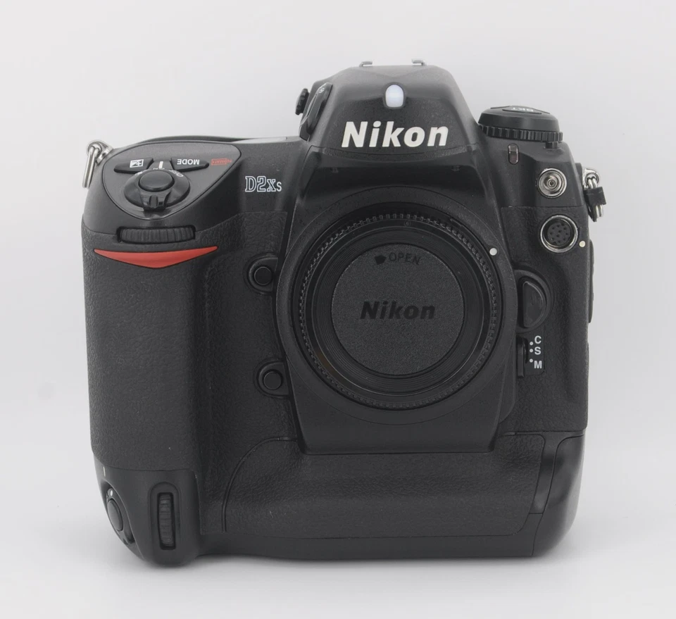 Nikon D D2Xs 12.4MP Digital SLR Camera - Shutter Count:9836-Black (Body Only) - Image 2 of 4