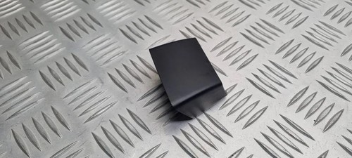 VW BORA Variant 1J6 Hakenabdeckung in Stoßstange 1J9860147B 1.90 34585360