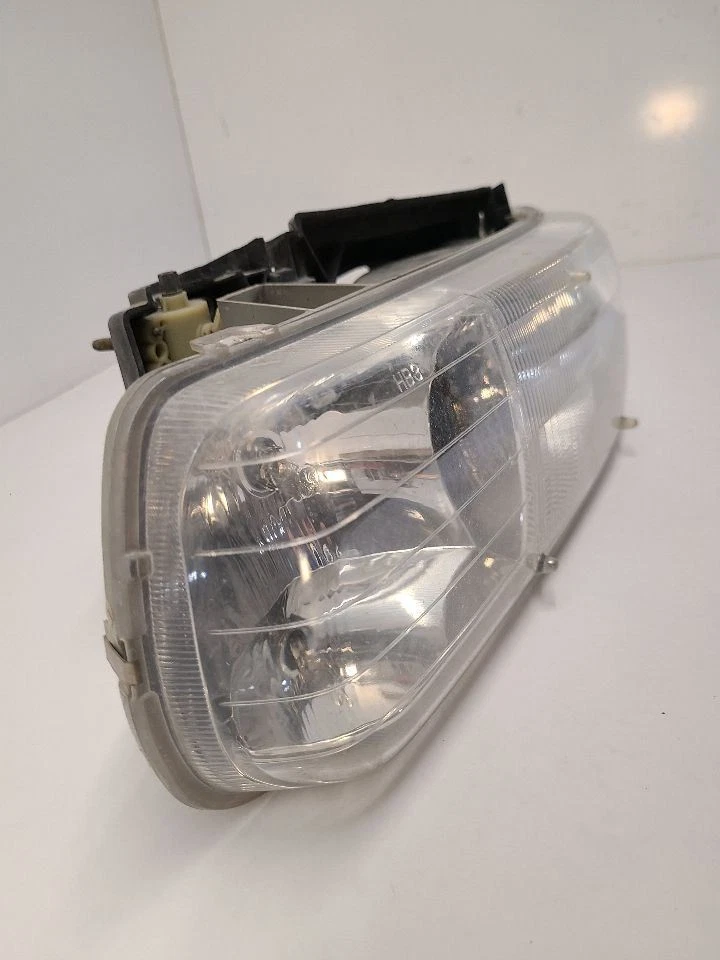 2000 - 2006 雪佛兰 SUBURBAN 1500 LH 发球杆左灯 16526133 — 第 3/4 张图片