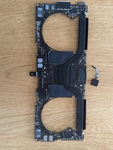 MacBook Pro 16 A2780 Logicboard Mainboard M2 Defekt iCloud Sperre