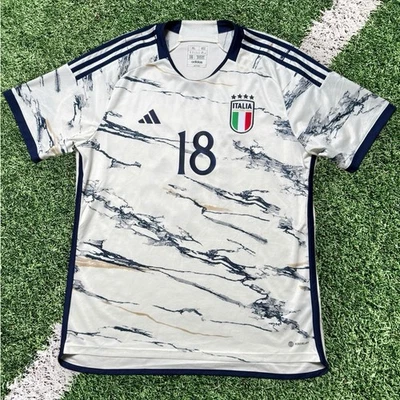 Maillot de football adidas Italie Extérieur 2023/24 Barella #18 Homme XL comm... - Photo 1/4