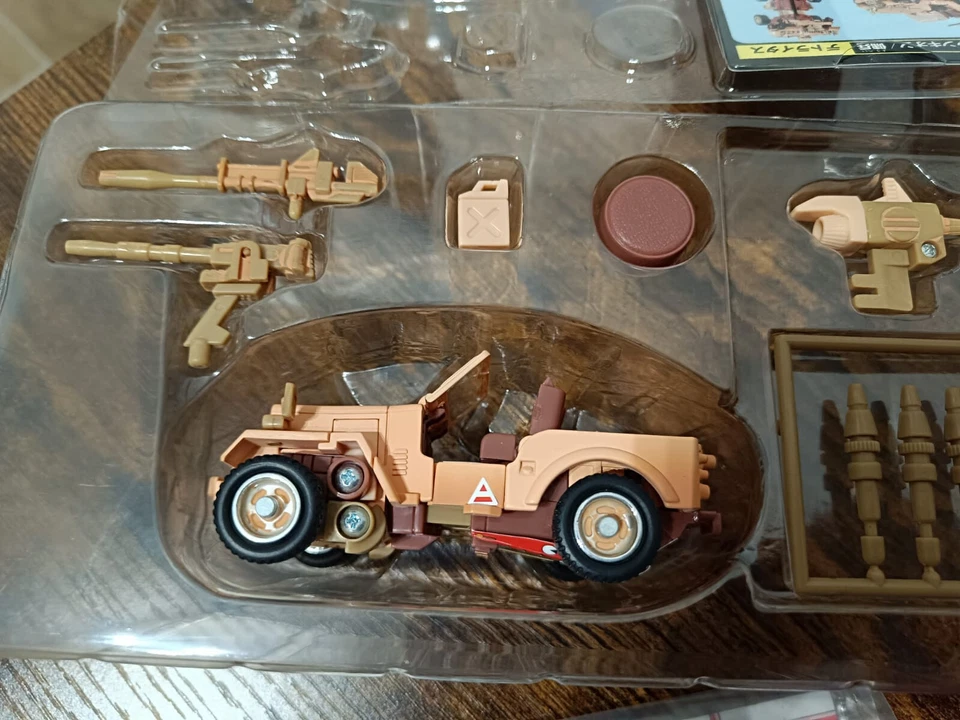 TRANSFORMERS Gen 1 Detritus E-hobby Takara Collectors Edition, rarissimo - Immagine 3 di 4