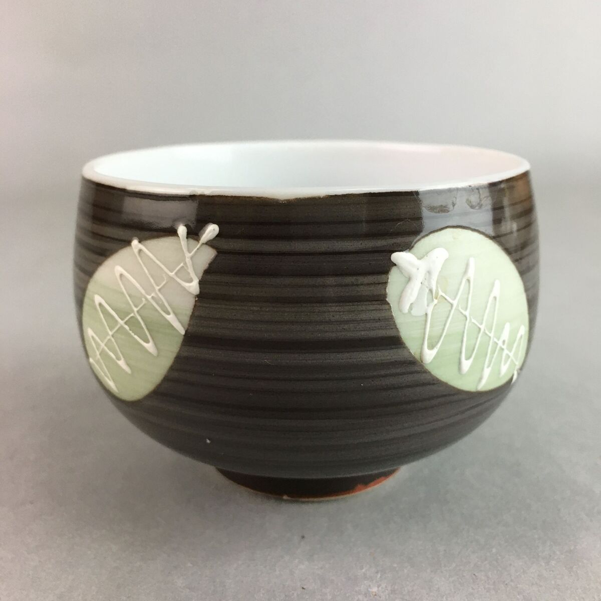 Japanese Porcelain Teacup Yunomi Vtg Sencha Brown Green Leaf Japanese Porcelain Teacup Yunomi Vtg Sencha Brown Green Leaf