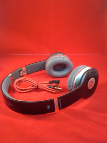 Used Original Monster Beats by Dr Dre Solo HD Earphones Headphones BLACK iphone - Picture 1 of 6