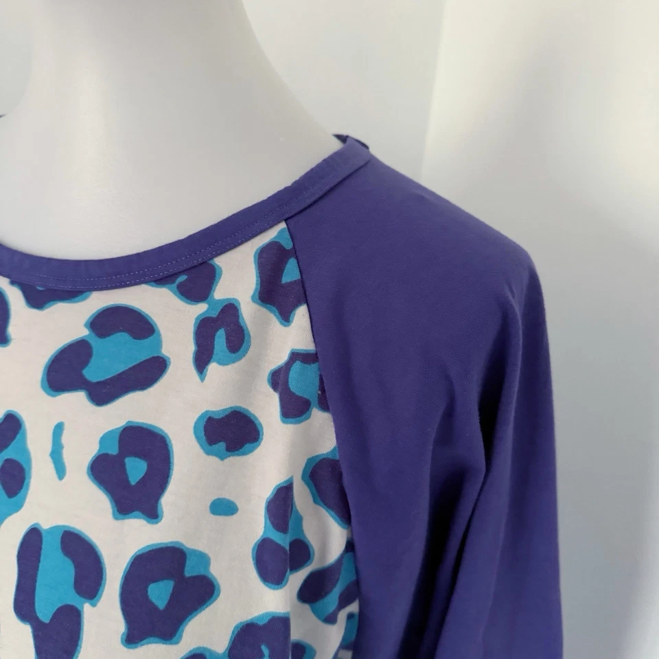 LuLaRoe Womens Top Tee Shirt XL Randy Tee 3/4 Sleeve Purple Blue Cheetah Leopard - Image 4 of 4