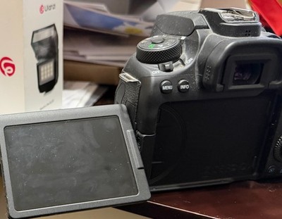 canon eos 90d dslr camera with EF 75-300mm lens, EFS 10-18mm, and