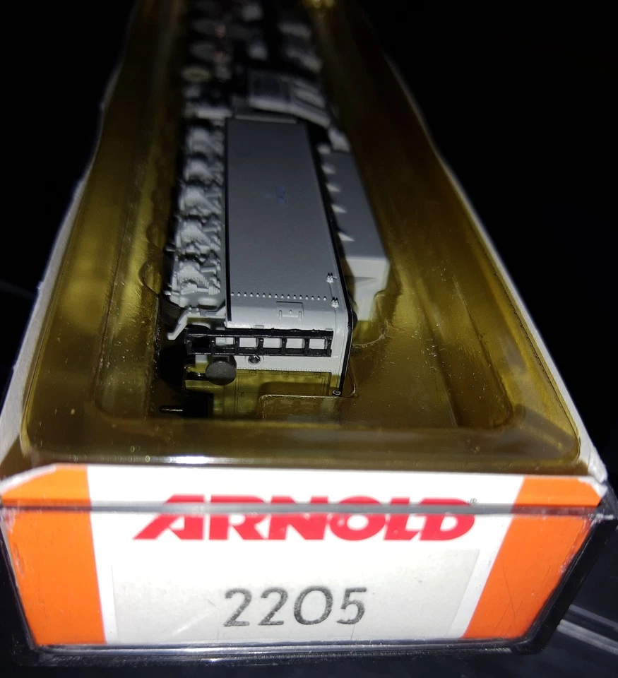 Arnold 2205 Schnellzug-Schlepptenderlok der BR 05.003 grau ; der DR ,Spur N, - Bild 2 von 4