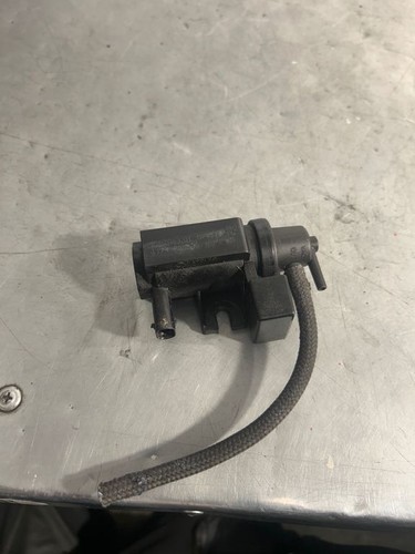 BMW 1 E81 E87 2008 Diesel 105kW Turbolader Druckwandler Magnetventil 70206301