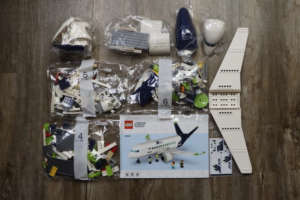 LEGO® City 60367 Passenger Airplane Only! NEW Jet Airliner Passenger Plane White - Image 2 of 4