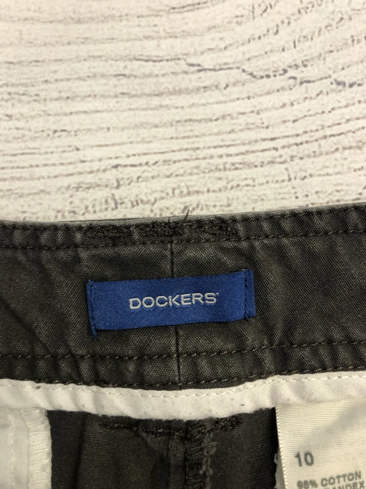 Dockers Shorts Womens 10 Cargo Stretch Casual Utility Pockets Summer Outdoor - Image 3 of 4