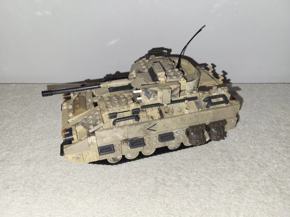 Call of Duty Mega Bloks Desert Tank Set DPB59 Complete All Figures  - Image 4 of 4