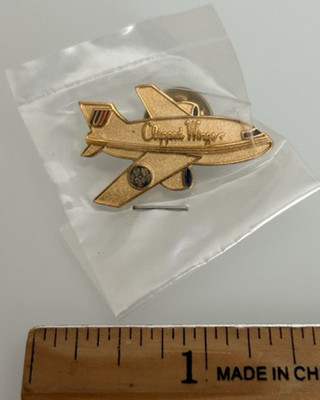 United Airlines Clipped Wings Lapel Pin, Sealed Package