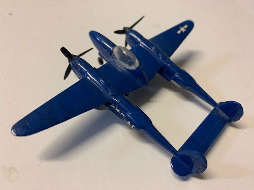 Vintage P-38 Lightning Airplane Plastic Model WWII Fighter 3" x 4.25" - Picture 5 of 6