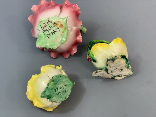 Lot 8 Vintage Porcelain Decor 2 Shoes, 3 Flower Baskets, Leaf & 2 Mini Plates - Picture 6 of 12