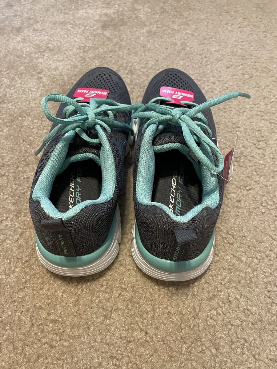 Sketchers size 5.5 hotsell