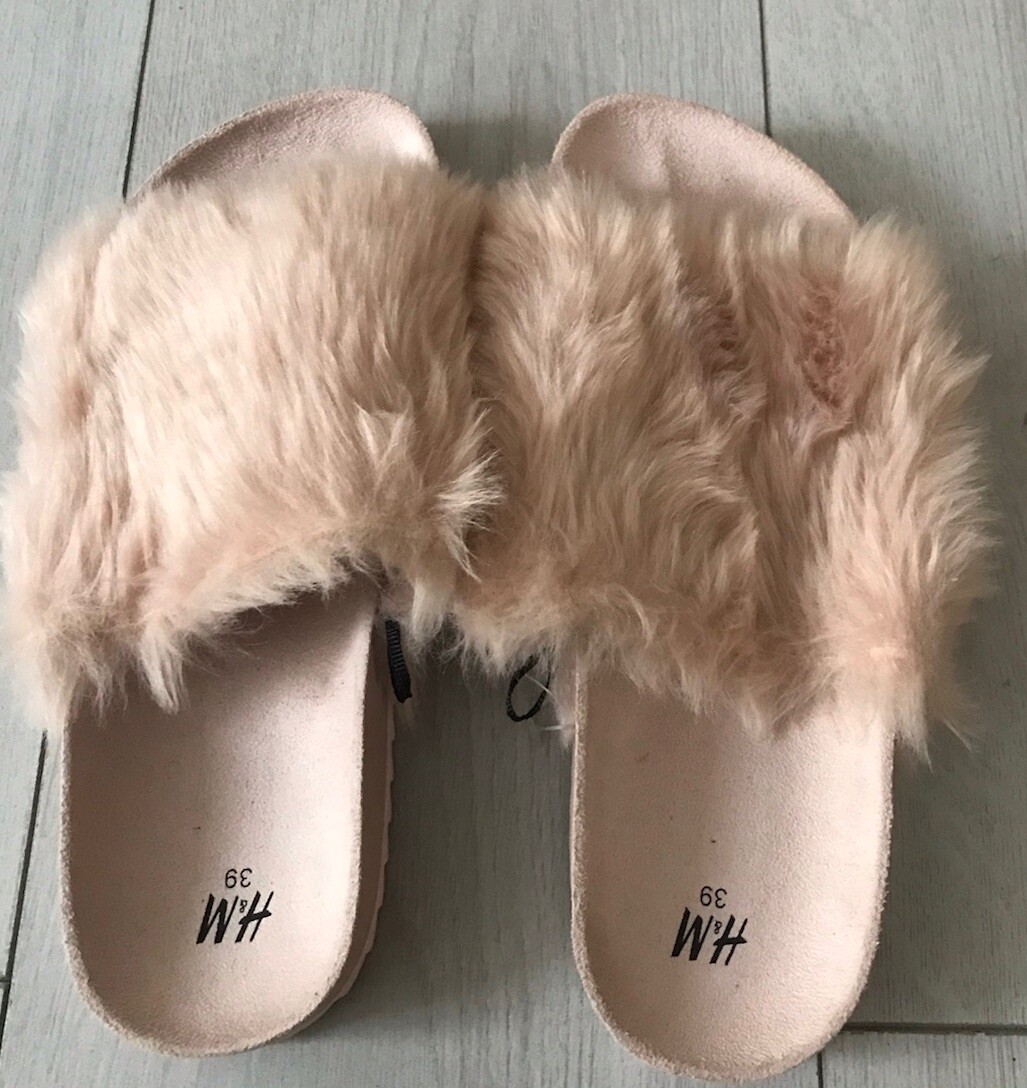 New With Tags H&M Baby Pink Faux Fur Slider Sandals UK SIZE 39