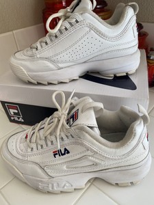white chunky filas