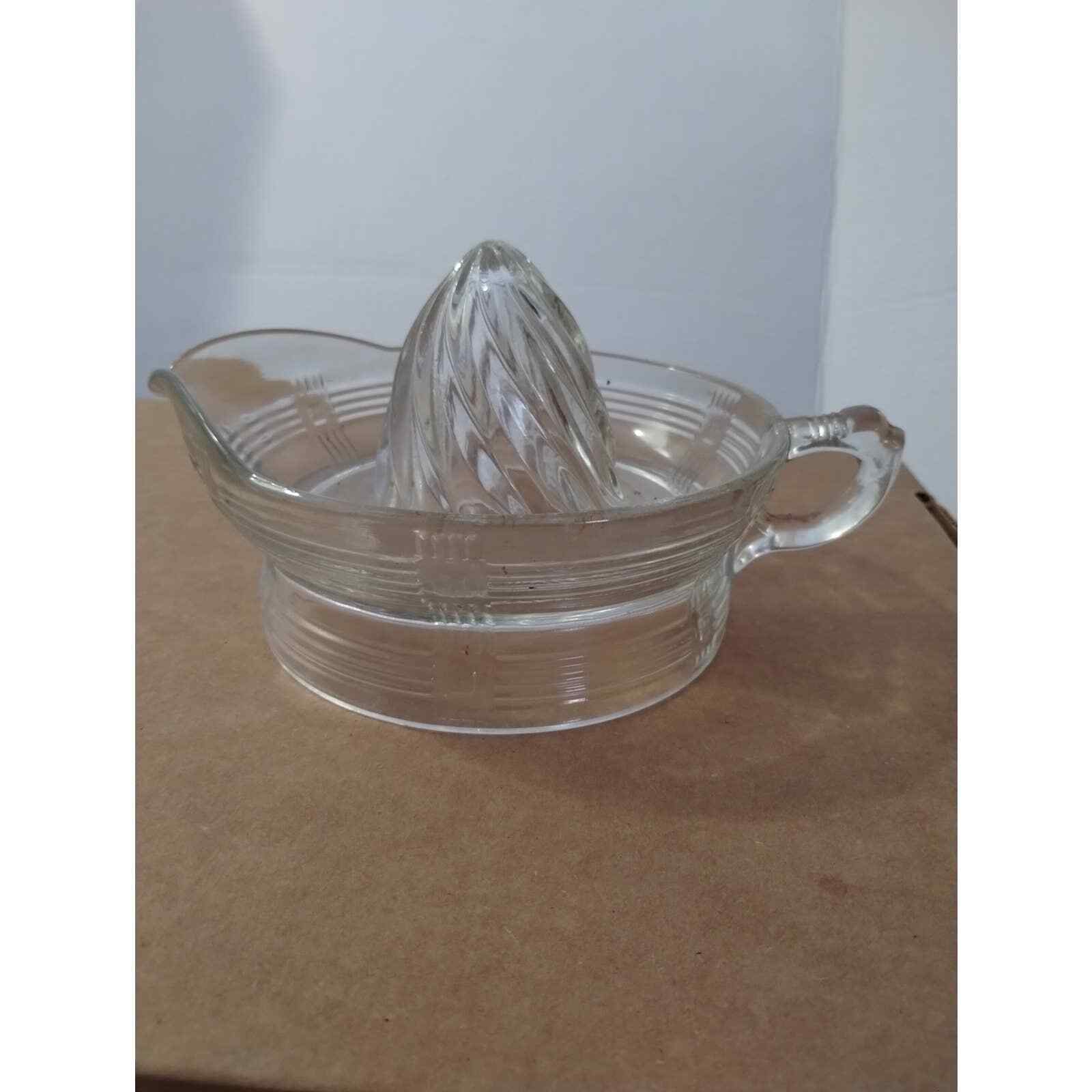 Art Deco Juicer with Handle and Pouring Spout