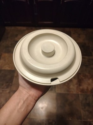 Vtg Tupperware 1547 Ultra Casserole & Vented Lid Microwave Oven 