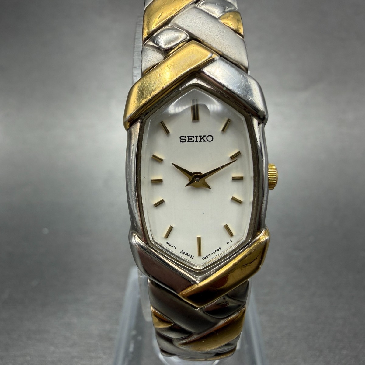 【稼働品】SEIKOセイコー クォーツ　腕時計　1N00-6C79 Seiko Watch Women 16mm White Dial Two Tone Hexagon 1N00-6R90 New
