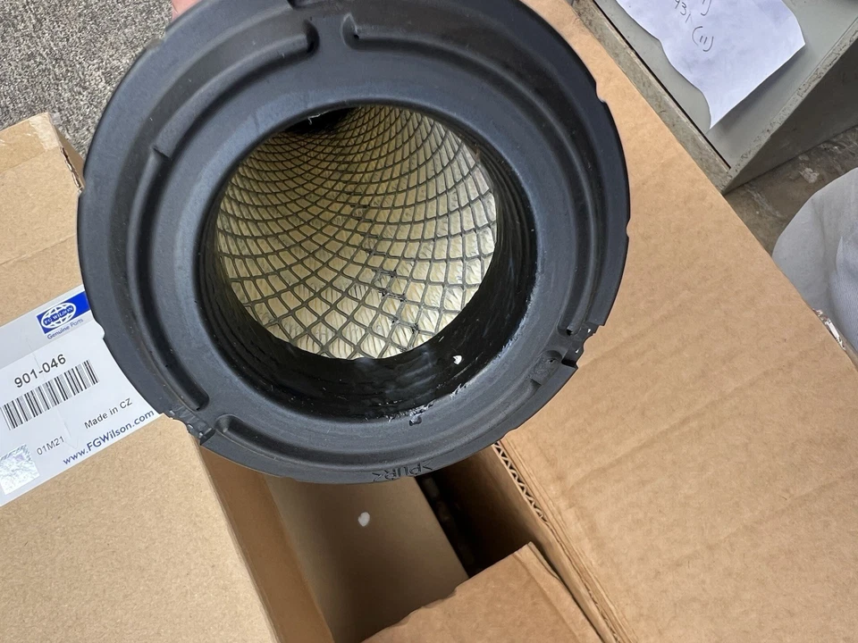 FG Wilson Genuine Air Filter AF25539 42801 901-046 For Wix New Holland - Image 4 of 4