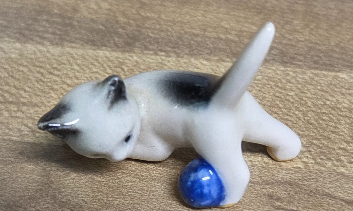 Goebel Collectible Cat Figurines for sale | eBay